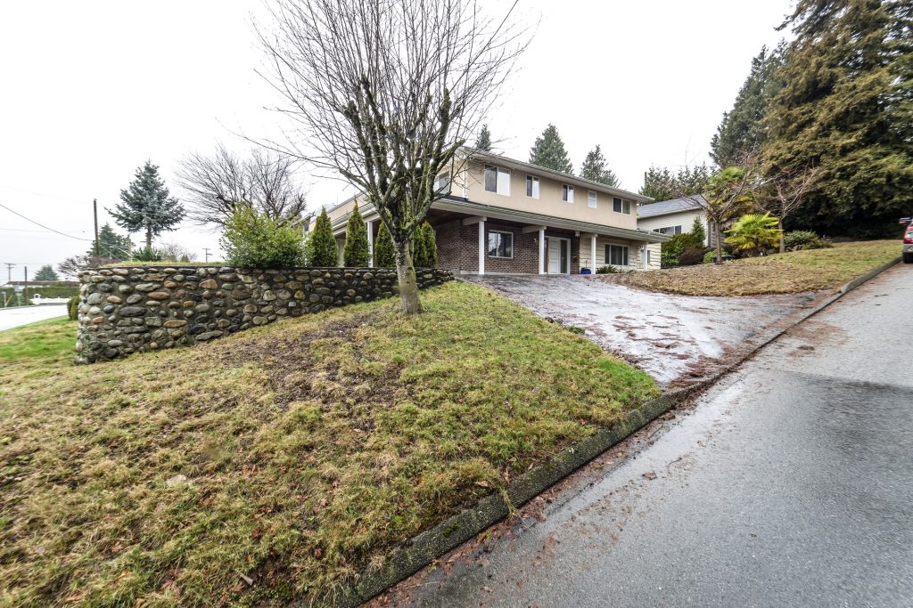 725 Kennard Ave, North Vancouver