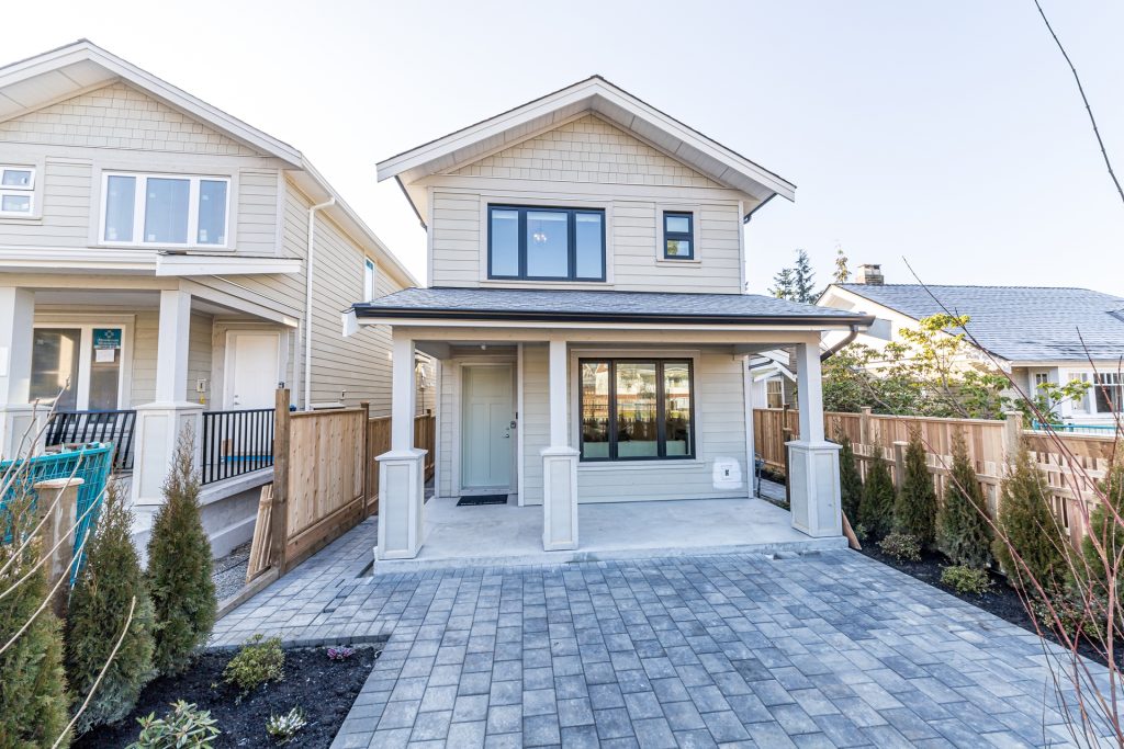 343 E 13th Street, North Vancouver
