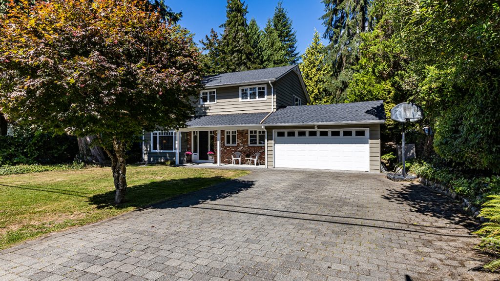 1028 Canyon Boulevard, North Vancouver