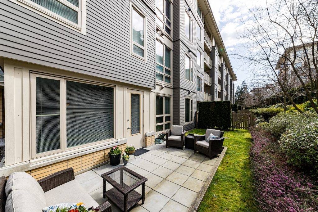 118 – 2665 Mountain Highway, North Vancouver