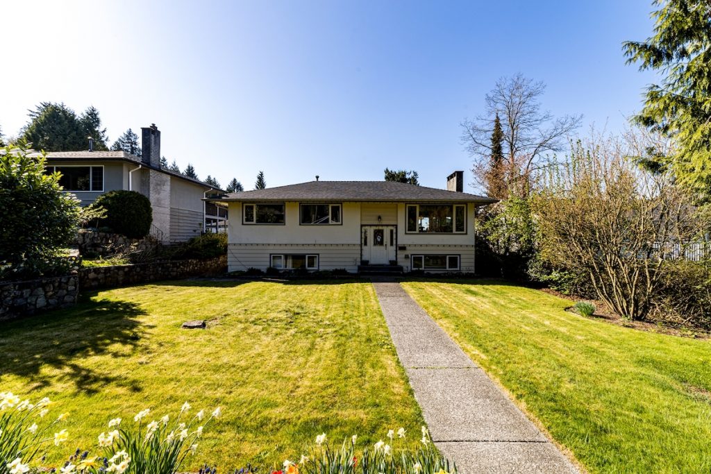 357 E 22nd Street North Vancouver
