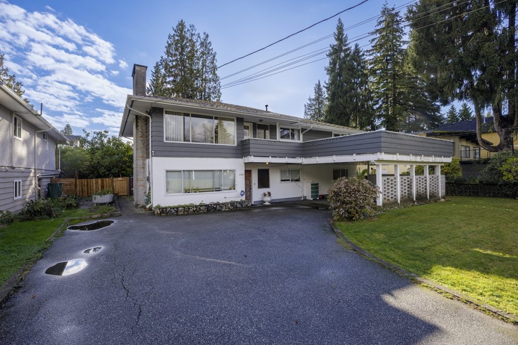 775 E 17TH STREET, NORTH VANCOUVER