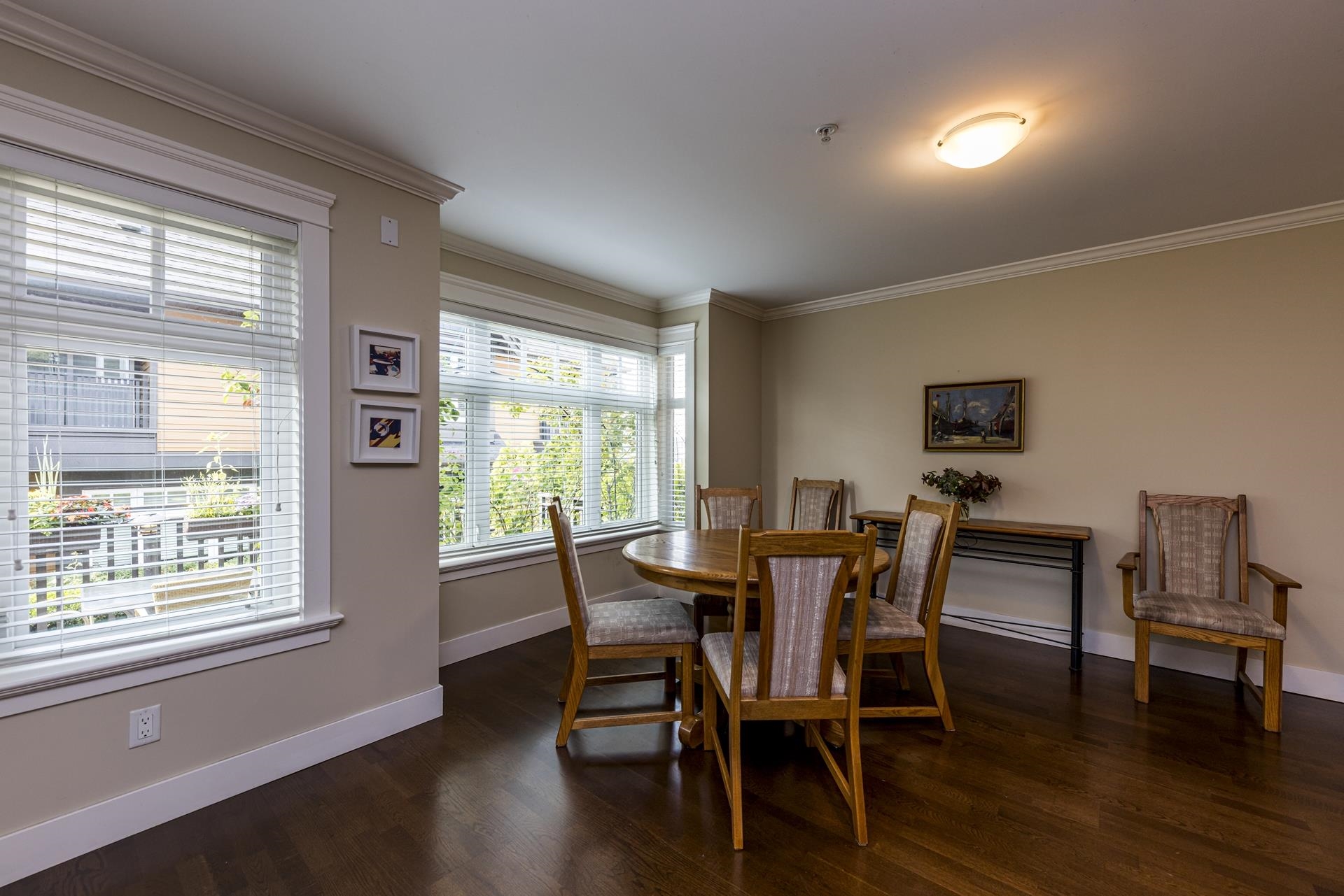 2 263 E 5TH STREET 19