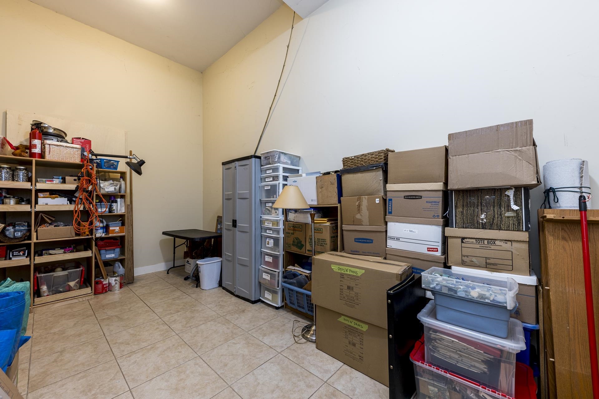 2 263 E 5TH STREET 27