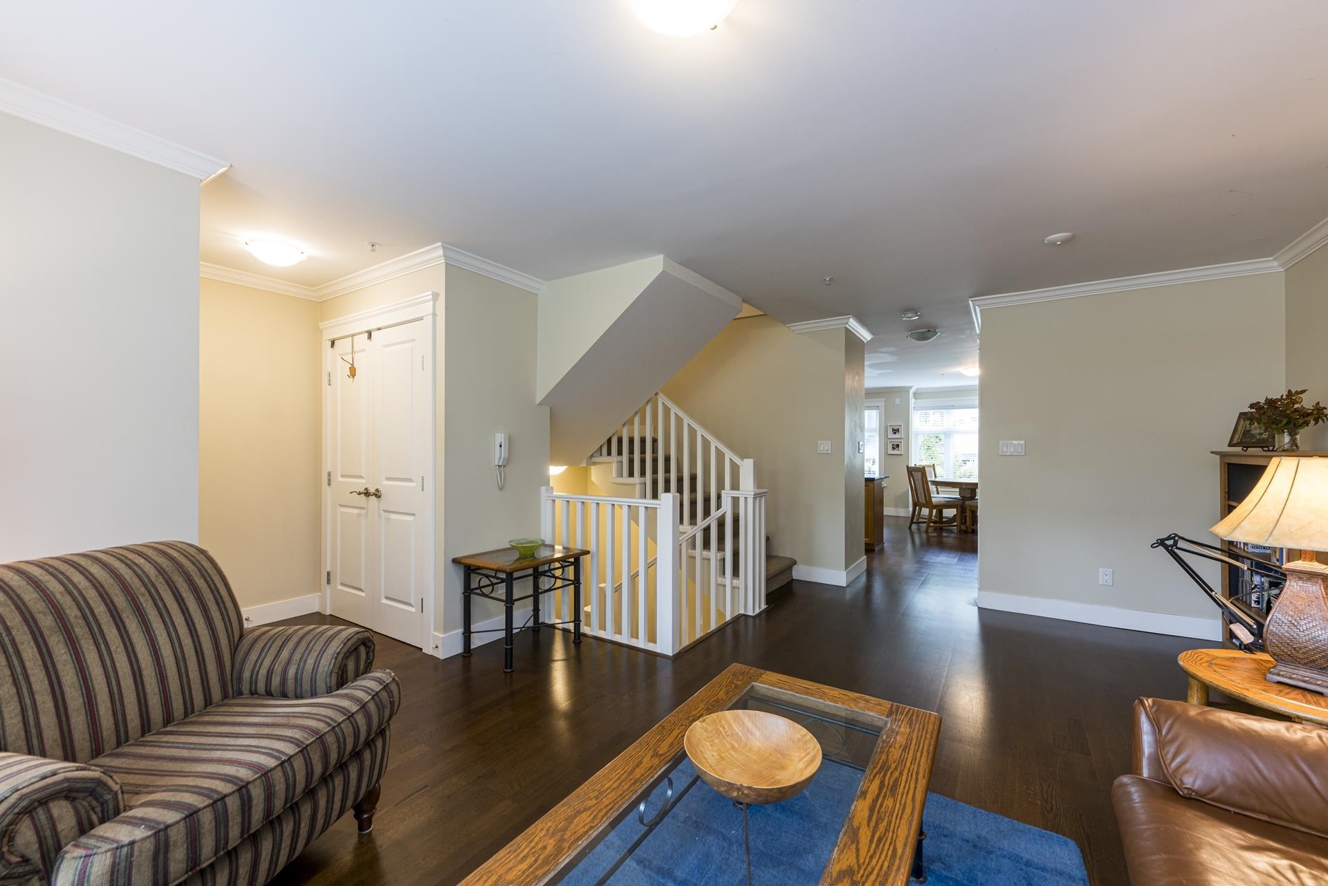 2 263 E 5TH STREET 25